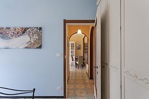 Un Balcone Sulle Colline di Rapallo by Wonderful Italy