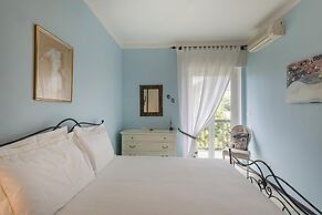 Un Balcone Sulle Colline di Rapallo by Wonderful Italy