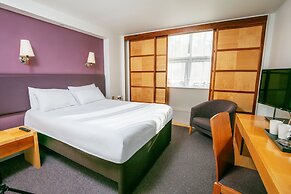 Milestone Peterborough Hotel A1M, Sure Hotel Collection