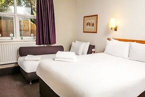 Milestone Peterborough Hotel A1M, Sure Hotel Collection