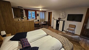 Boutique Hotel Alpina (Adults only)