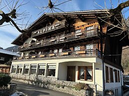 Boutique Hotel Alpina (Adults only)