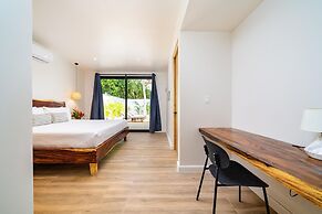 Tropical Brand new 4 BR gem in Potrero Near Beach - Casa Marzo