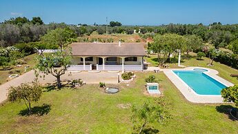 Villa Bella con Piscina by Wonderful Italy