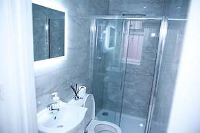 Impeccable 1-bed Apartment in Harrow