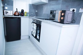 Impeccable 1-bed Apartment in Harrow