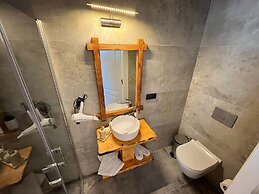 Armi Alaçatı +13 Adult Only