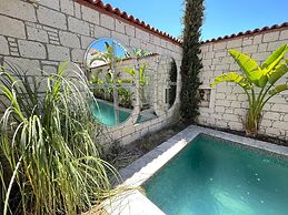 Armi Alaçatı +13 Adult Only