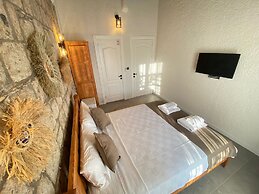 Armi Alaçatı +13 Adult Only