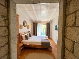 Armi Alaçatı +13 Adult Only