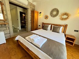 Armi Alaçatı +13 Adult Only