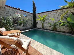 Armi Alaçatı +13 Adult Only