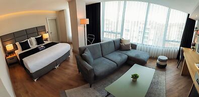 BRAND BUSINESS SUITS