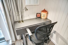 Ninth Street Retreat