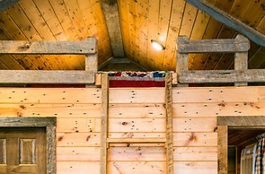 Long Cove Resort & Marina