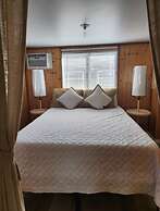 Long Cove Resort & Marina