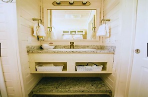 Long Cove Resort & Marina