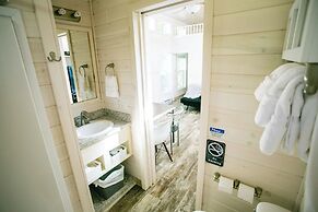 Long Cove Resort & Marina