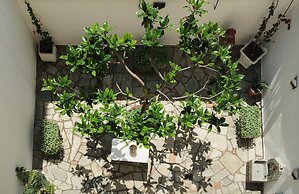 Joanna House in Volos