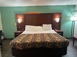 Hillcrest Motel By OYO Aurora IN Near Lawrenceburg