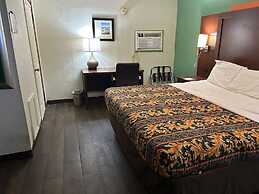Hillcrest Motel By OYO Aurora IN Near Lawrenceburg