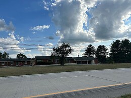 Hillcrest Motel By OYO Aurora IN Near Lawrenceburg
