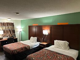 Hillcrest Motel By OYO Aurora IN Near Lawrenceburg