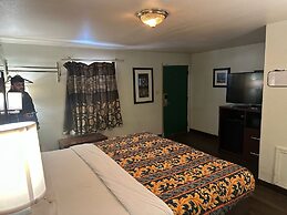 Hillcrest Motel By OYO Aurora IN Near Lawrenceburg