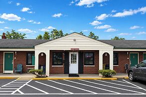 Hillcrest Motel By OYO Aurora IN Near Lawrenceburg