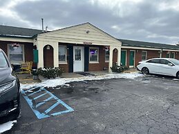 Hillcrest Motel By OYO Aurora IN Near Lawrenceburg