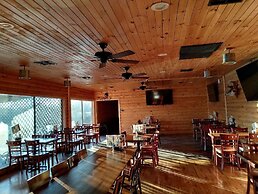 Anglers Riverfront Motel