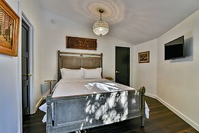 La Maison Mirch - Luxe Design Retreat