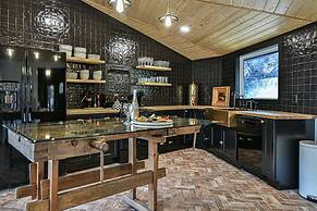 La Maison Mirch - Luxe Design Retreat