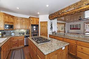 Zen Den by Avantstay Entertainers Home in Ideal Big Bear Location w/ H