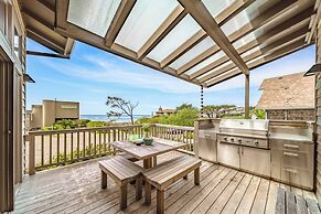 The Castle Rock Estate by Avantstay Steps From Arch Cape Beach w/ Hot 