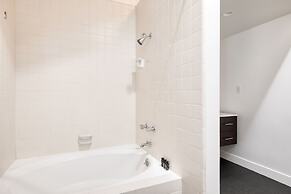 El Reino by Avantstay Spectacular Estate w/ Pool & Tennis Court!