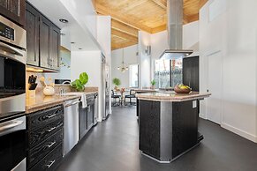 El Reino by Avantstay Spectacular Estate w/ Pool & Tennis Court!