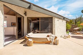 El Reino by Avantstay Spectacular Estate w/ Pool & Tennis Court!