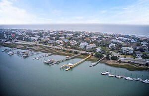 Carolina Blvd - 103 Carolina Boulevard