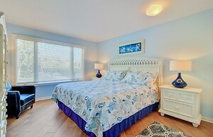2 A Seagrove by Avantstay Oceanfront, Beach and Community Pool Access