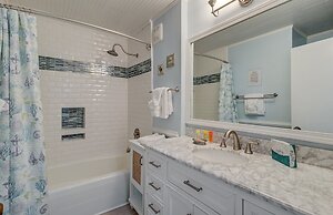 2 A Seagrove by Avantstay Oceanfront, Beach and Community Pool Access