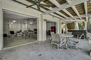 24 Sand Dollar Drive by Avantstay Entertainers Home w/ Pool. Hot Tub, 