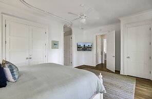 24 Sand Dollar Drive by Avantstay Entertainers Home w/ Pool. Hot Tub, 