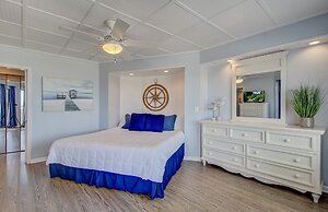 103 B Port O Call by Avantstay Direct Beach Access Screened In Porch!