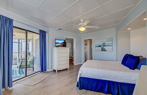 103 B Port O Call by Avantstay Direct Beach Access Screened In Porch!