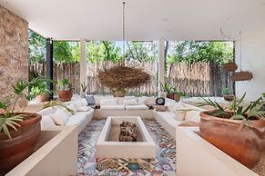 Manor Tulum by The Spot Rentals