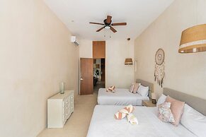 Manor Tulum by The Spot Rentals