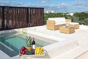 Manor Tulum by The Spot Rentals