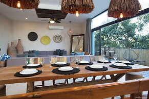 Manor Tulum by The Spot Rentals