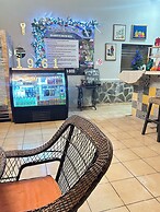 1961 Los Naranjos Hostal